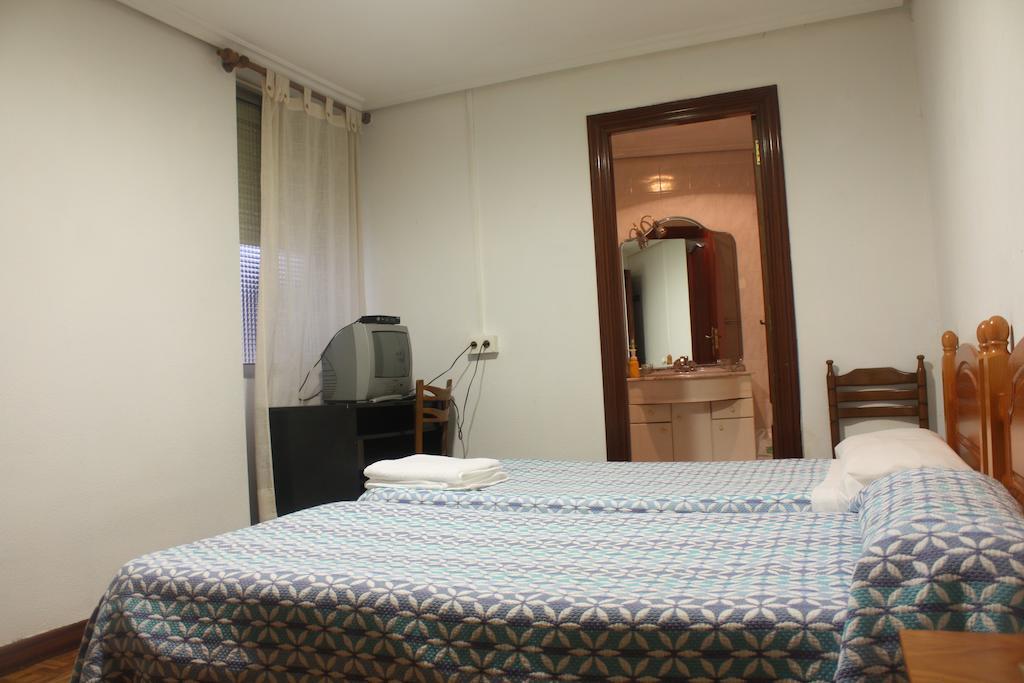 Hostal Temino Burgo الغرفة الصورة